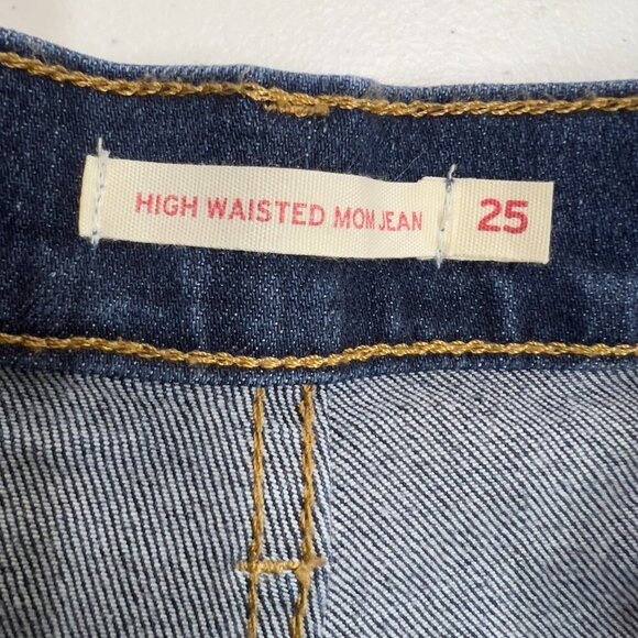 Levi's High Waisted Mom Jeans Size 25 - Picture 9 of 12